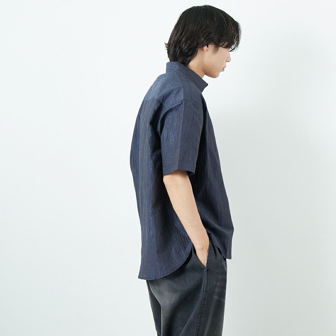 SLICK [スリック] リネンワッシャーチェックレギュラーカラーシャツ [5220109] 210 NAVY &&モデル身長：179cm 着用サイズ：1&&