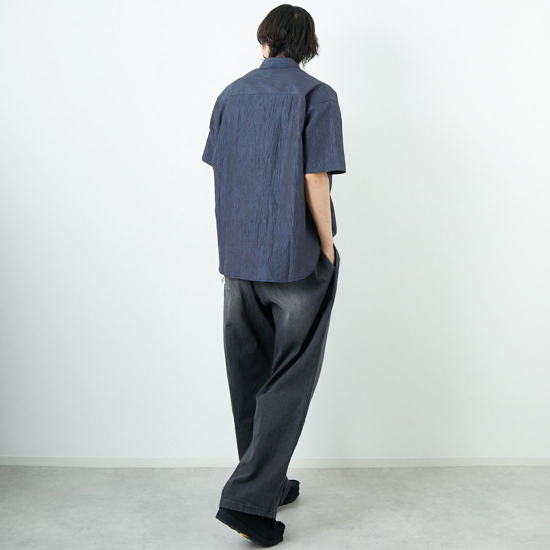 SLICK [スリック] リネンワッシャーチェックレギュラーカラーシャツ [5220109] 210 NAVY &&モデル身長：179cm 着用サイズ：1&&