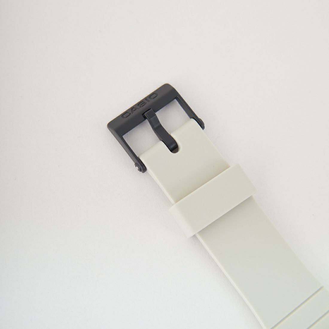 CASIO [カシオ] デジタルウォッチ [LF-30W-8AJF] WHITE