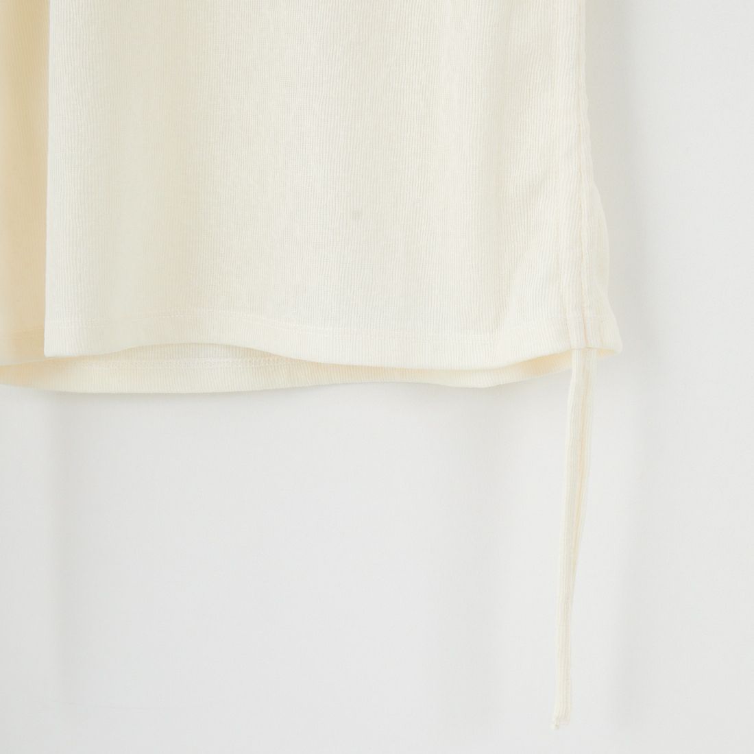 nenom [ネノム] サイドドロストシアーカットソー [NE25132001] 21 IVORY
