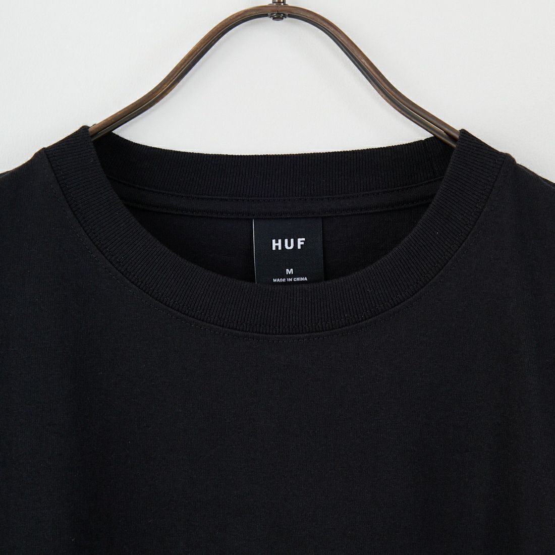 HUF [ハフ] メガクローム ショートスリーブTシャツ [TS02446] BLACK