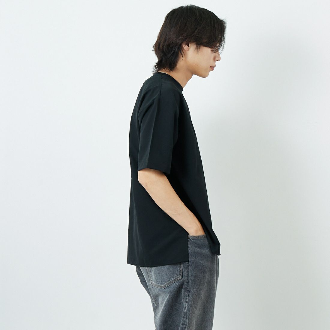 SLICK [スリック] クールドット ミニリップストップスリットTシャツ [5230126] 700 BLACK &&モデル身長：179cm 着用サイズ：1&&