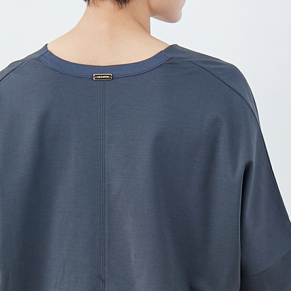 MICA&DEAL [マイカアンドディール] コクーンワンピース [0125204160] GRAY &&モデル身長：160cm 着用サイズ：F&&