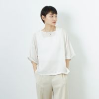 OFF WHITE&&モデル身長：160cm 着用サイズ：F&&