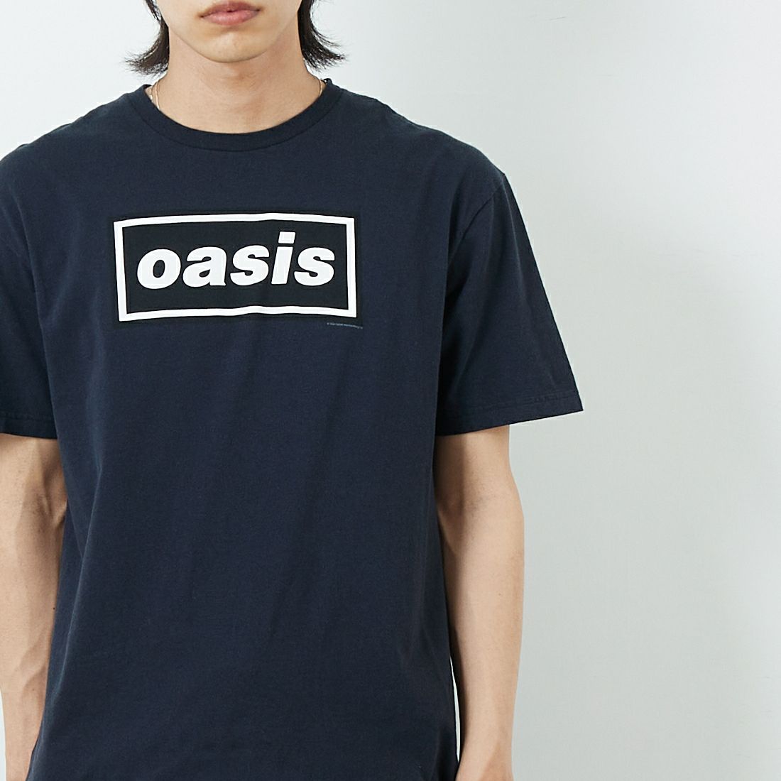 THRIFTY LOOK [スリフティールック] oasis ショートスリーブTシャツ [TL22S016-B] BLACK &&モデル身長：179cm 着用サイズ：L&&