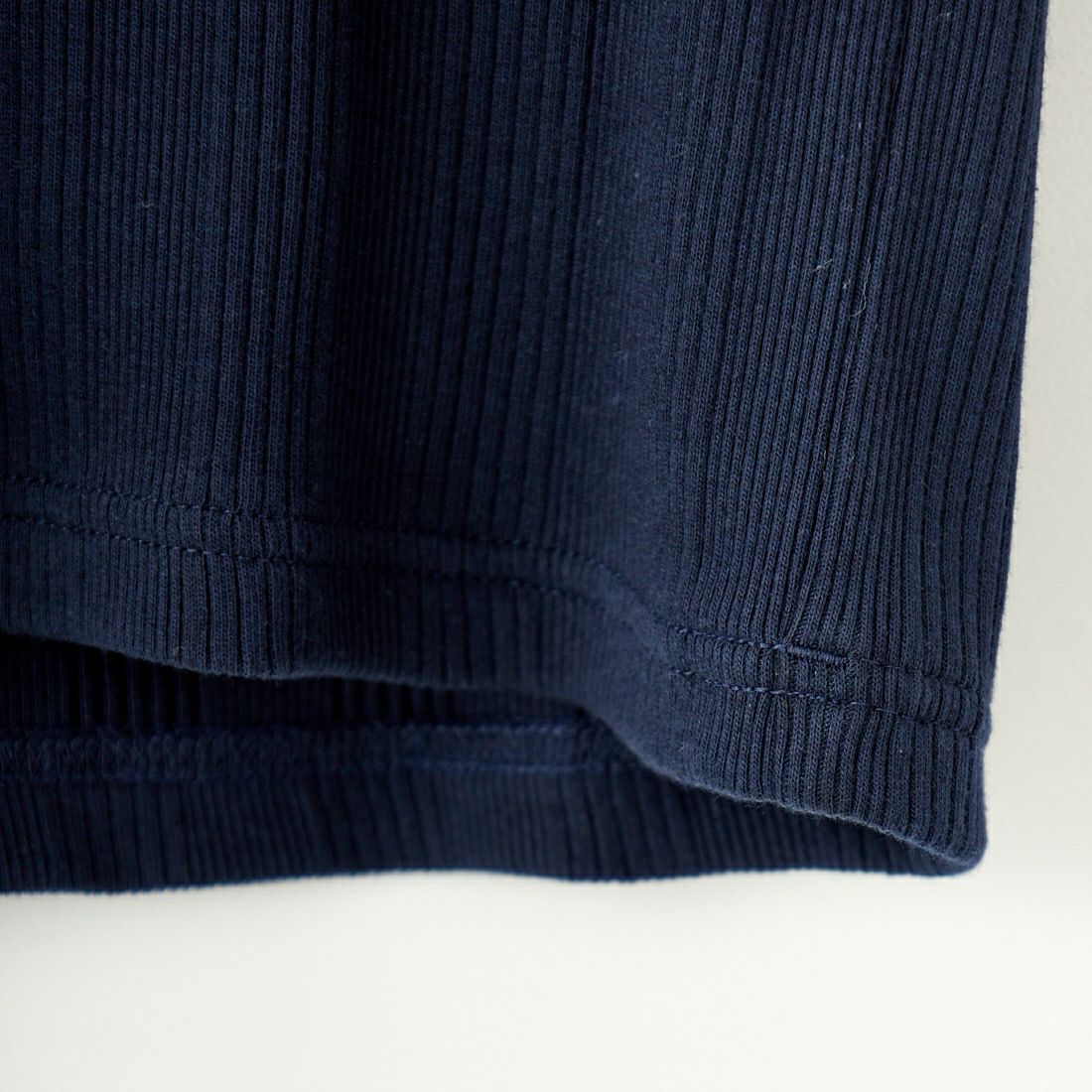 FRED PERRY [フレッドペリー] 別注 ランダムリブ ワンポイント刺繍Tシャツ [FPW-25S-013-JF] NAVY