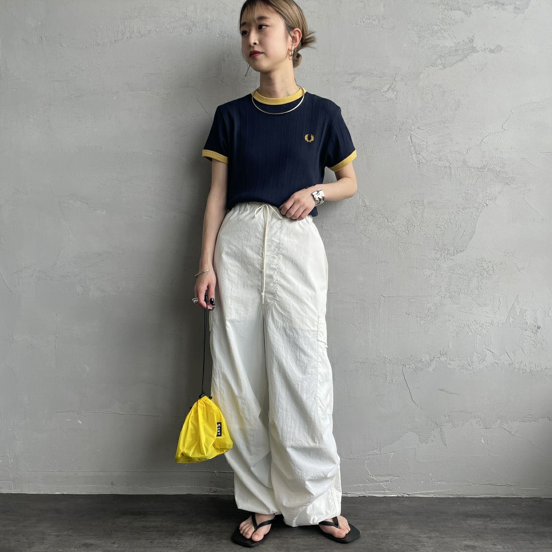 FRED PERRY [フレッドペリー] 別注 ランダムリブ ワンポイントロゴ刺繍 リンガーTシャツ [FPW-25S-012-JF] NVY/HONEYC &&モデル身長：150cm 着用サイズ：8&&