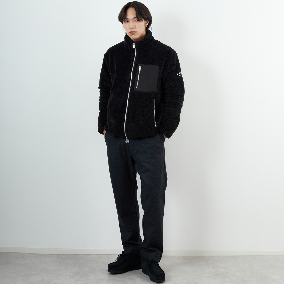 TATRAS [タトラス] MONREALE スタンドカラーブルゾン [MJXA0213033588] BLACK &&モデル身長：179cm 着用サイズ：2&&