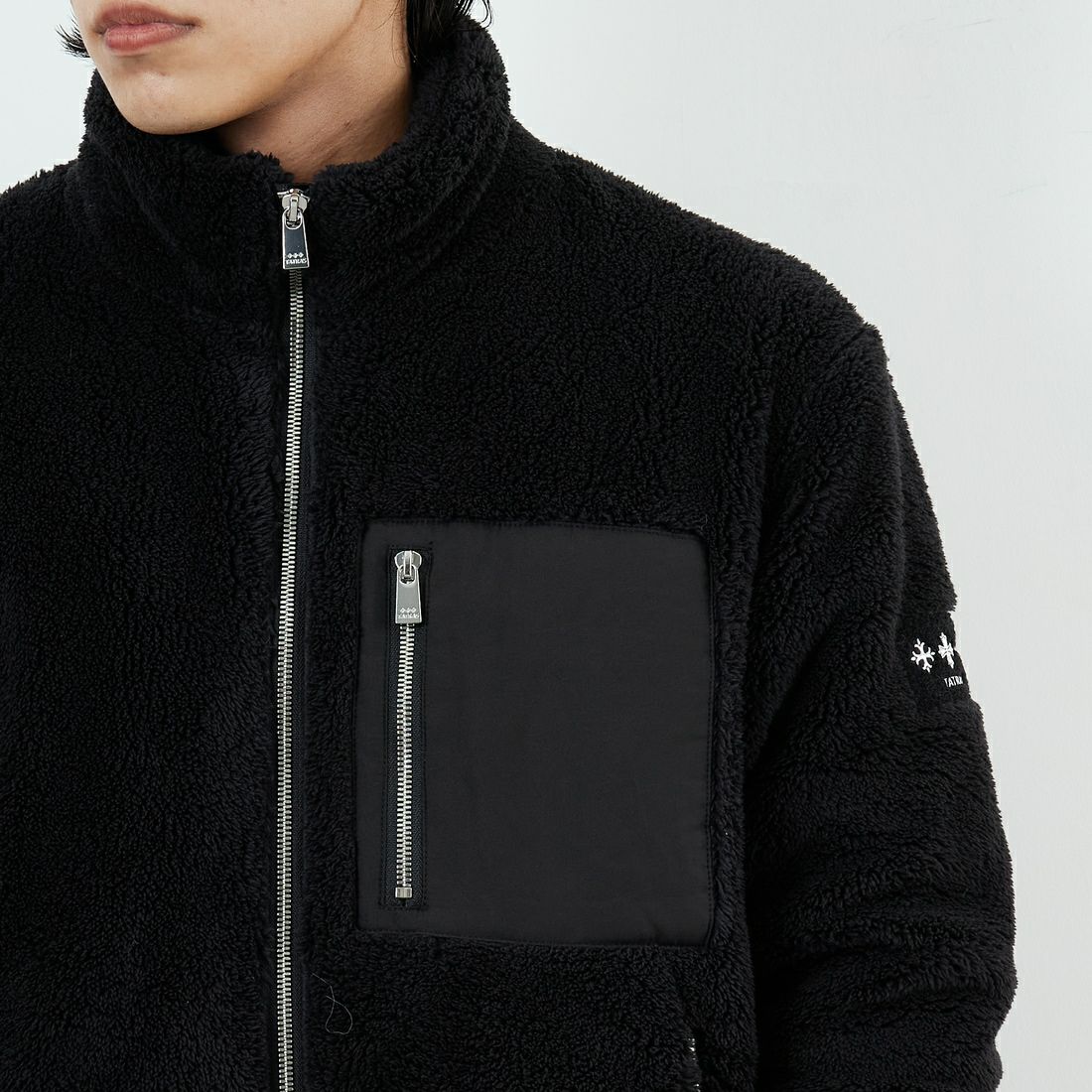 TATRAS [タトラス] MONREALE スタンドカラーブルゾン [MJXA0213033588] BLACK &&モデル身長：179cm 着用サイズ：2&&