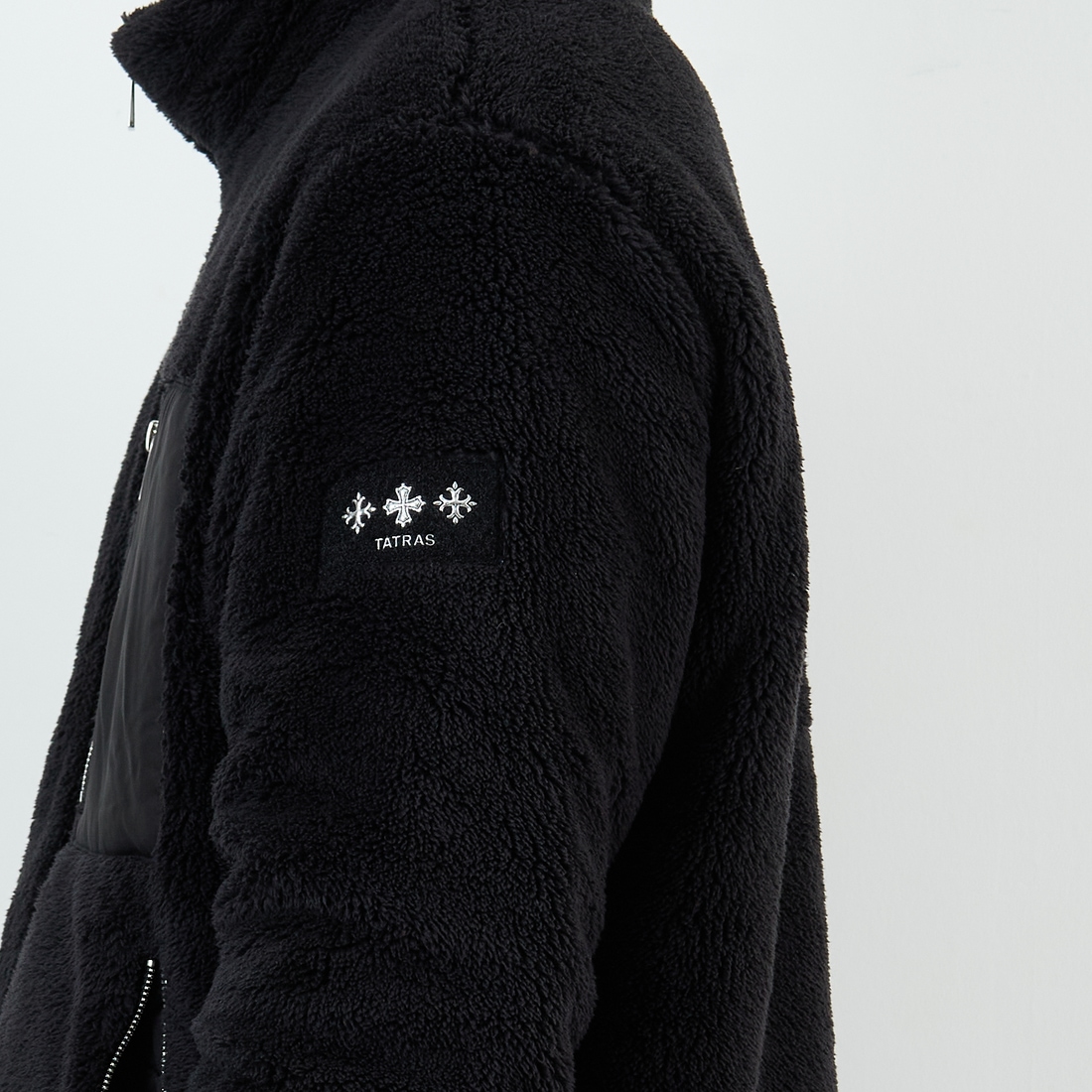 TATRAS [タトラス] MONREALE スタンドカラーブルゾン [MJXA0213033588] BLACK &&モデル身長：179cm 着用サイズ：2&&