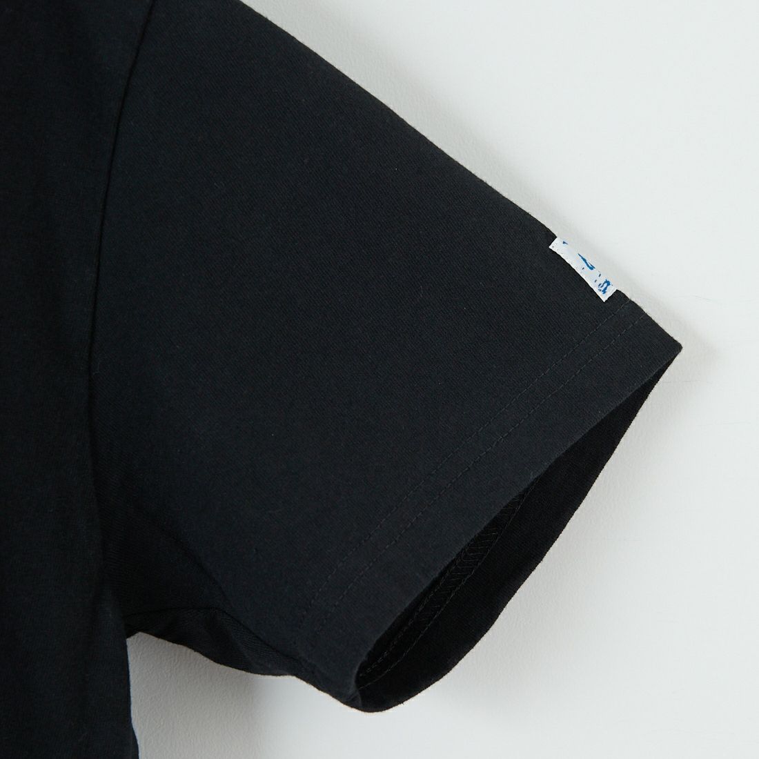 The Endless Summer [エンドレスサマー] 別注 BUHI HUNTINGTON バックプリントTシャツ [FH-25574515-JF] BLACK