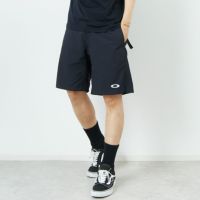 02E BLACK&モデル身長：179cm 着用サイズ：M&&