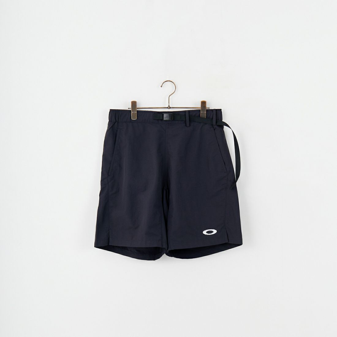 02E BLACK