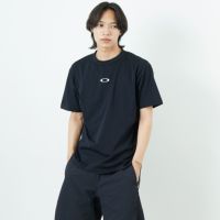 02E BLACK&モデル身長：179cm 着用サイズ：S&&