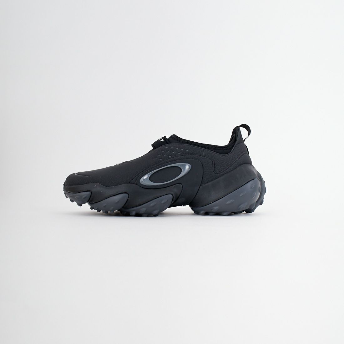 02E BLACK