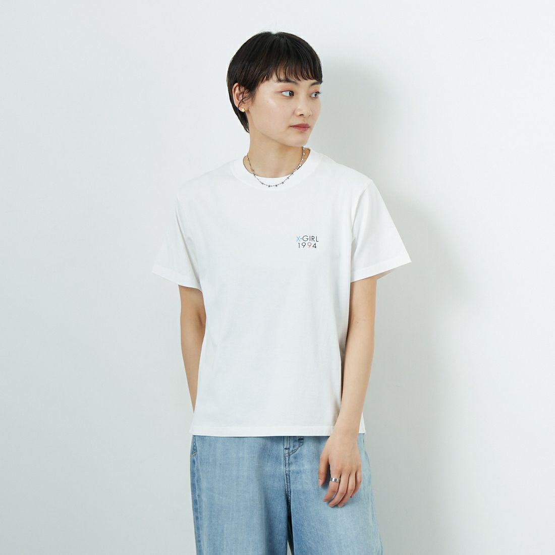 X-girl [エックスガール] ポップフェイス ショートスリーブTシャツ [105252011037] WHITE &&モデル身長：160cm 着用サイズ：M&&