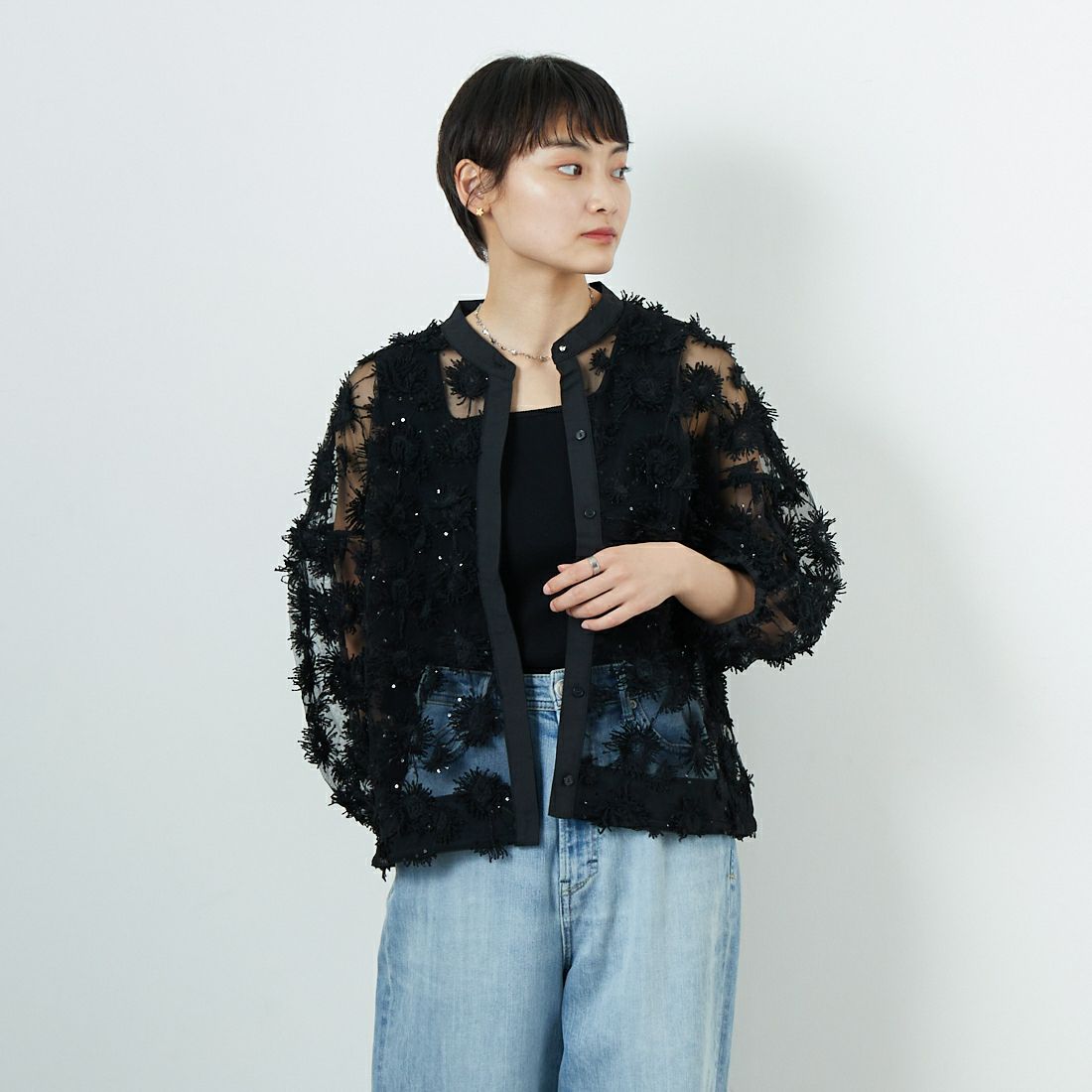 TORRAZZO DONNA [トラッゾドンナ] フリンジスパンコールブラウス [6250-565] 19 BLACK &&モデル身長：160cm 着用サイズ：F&&