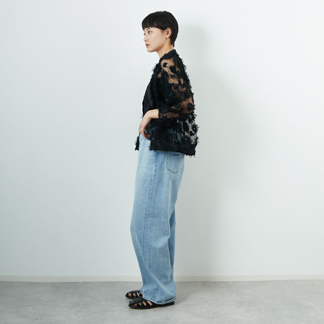 TORRAZZO DONNA [トラッゾドンナ] フリンジスパンコールブラウス [6250-565] 19 BLACK &&モデル身長：160cm 着用サイズ：F&&