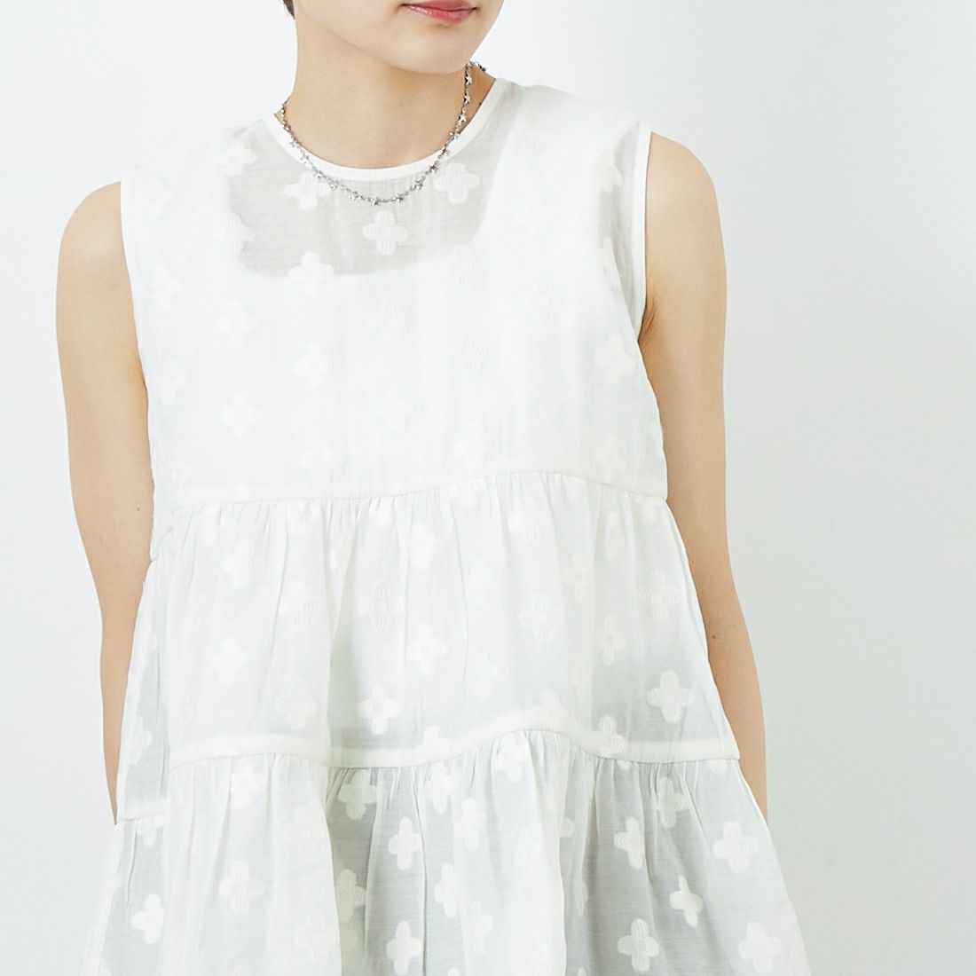 TORRAZZO DONNA [トラッゾドンナ] フローラルパターン 2WAYティアードトップス [6250-568] 06 O.WHITE &&モデル身長：160cm 着用サイズ：F&&