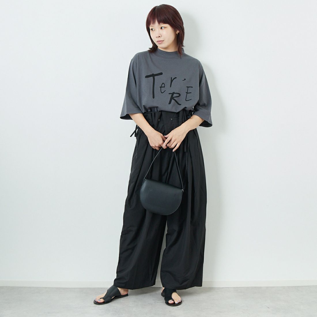 RIM.ARK [リムアーク] ドローストリングリラックスパンツ [460ISS31-1551] 020 BLK &&モデル身長：167cm 着用サイズ：36&&