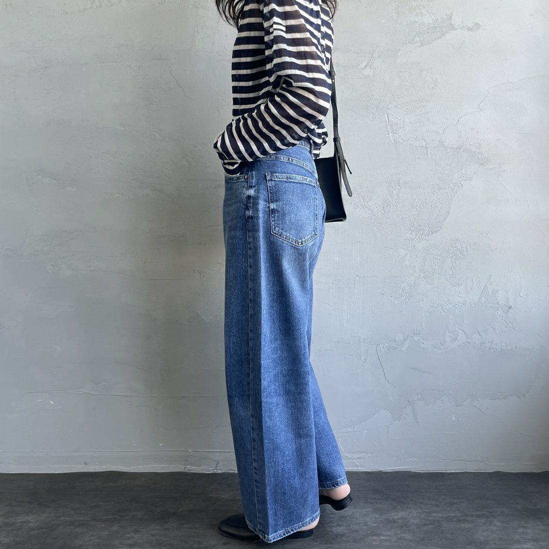 RED CARD TOKYO [レッドカード トーキョー] Montana カーブバギーデニム [12W43701SMD] A-STN MID &&モデル身長：160cm 着用サイズ：23&&