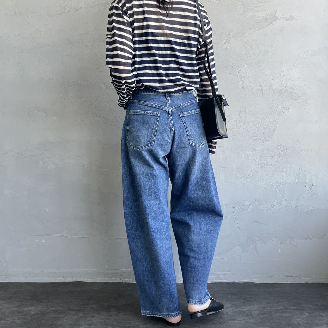 RED CARD TOKYO [レッドカード トーキョー] Montana カーブバギーデニム [12W43701SMD] A-STN MID &&モデル身長：160cm 着用サイズ：23&&