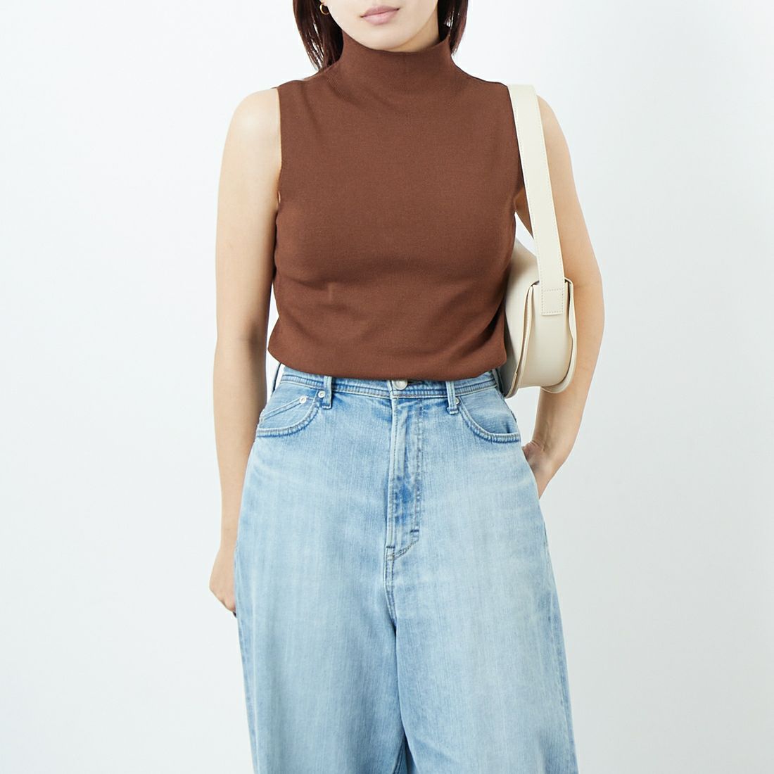 CLOCHE [クロシェ] ハイネックニットタンク [55285515] ﾌﾞﾗｳﾝ &&モデル身長：167cm 着用サイズ：2&&