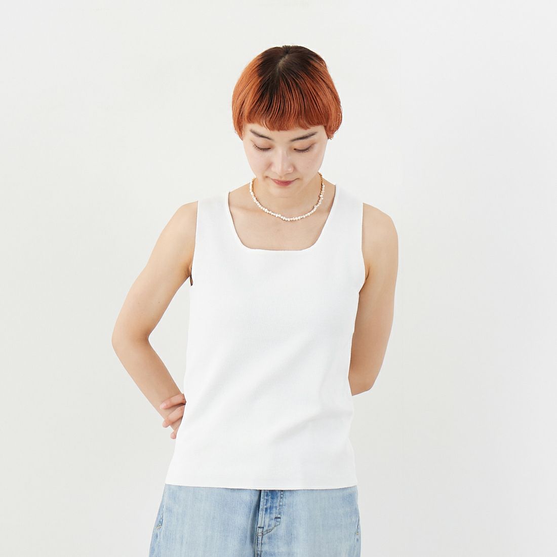 CLOCHE [クロシェ] スクエアニットタンク [55285511] ﾎﾜｲﾄ &&モデル身長：160cm 着用サイズ：2&&