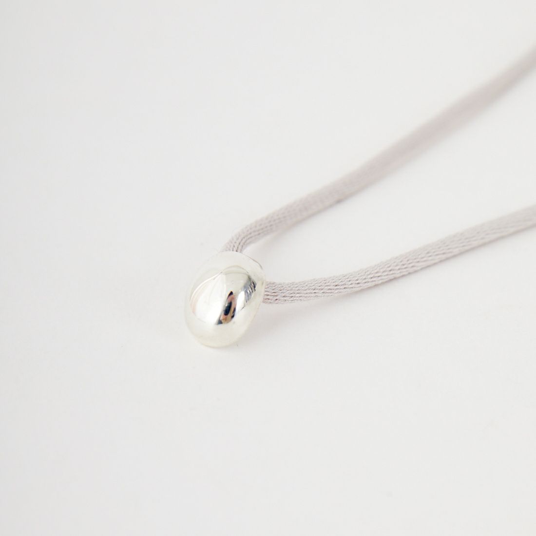 EO [イオ] コードネックレス [EO25AW-39] 101 ﾚﾃﾞｨｸﾞ