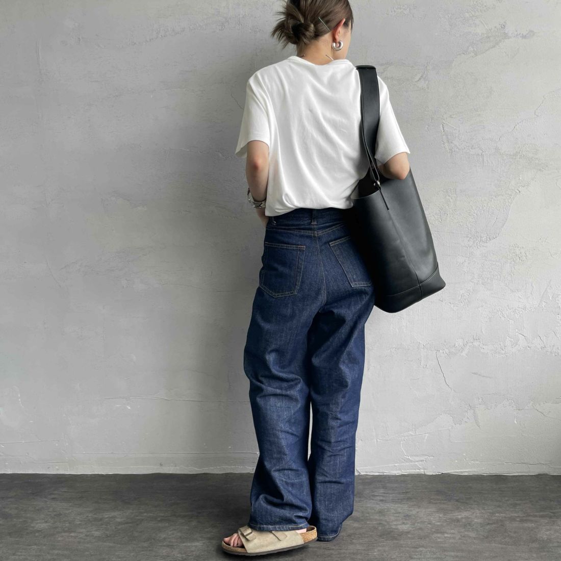 THE SHINZONE [ザ シンゾーン] AWESOME ショートスリーブTシャツ [25MMSCU17] 01 WHITE &&モデル身長：150cm 着用サイズ：F0&&