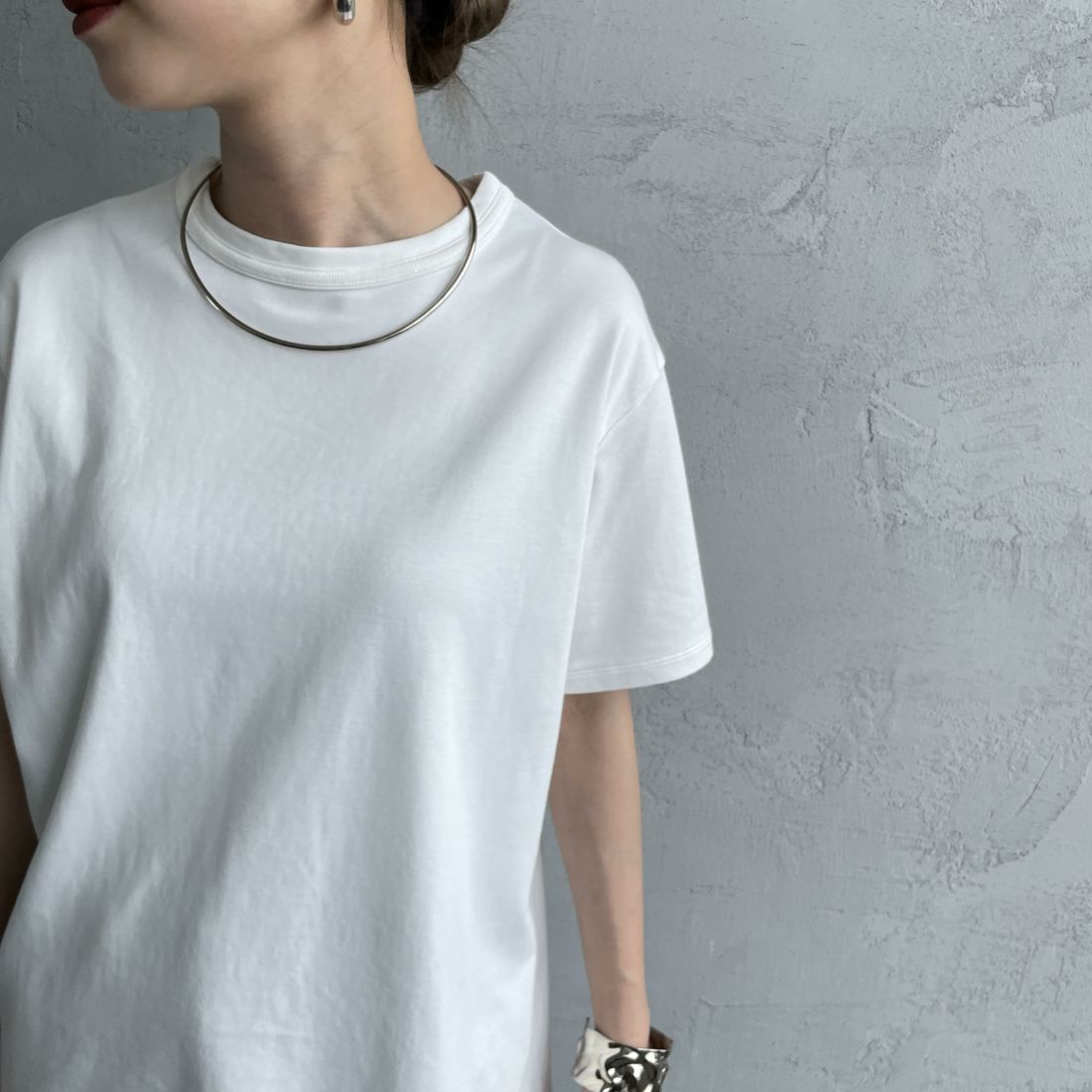 THE SHINZONE [ザ シンゾーン] AWESOME ショートスリーブTシャツ [25MMSCU17] 01 WHITE &&モデル身長：150cm 着用サイズ：F0&&