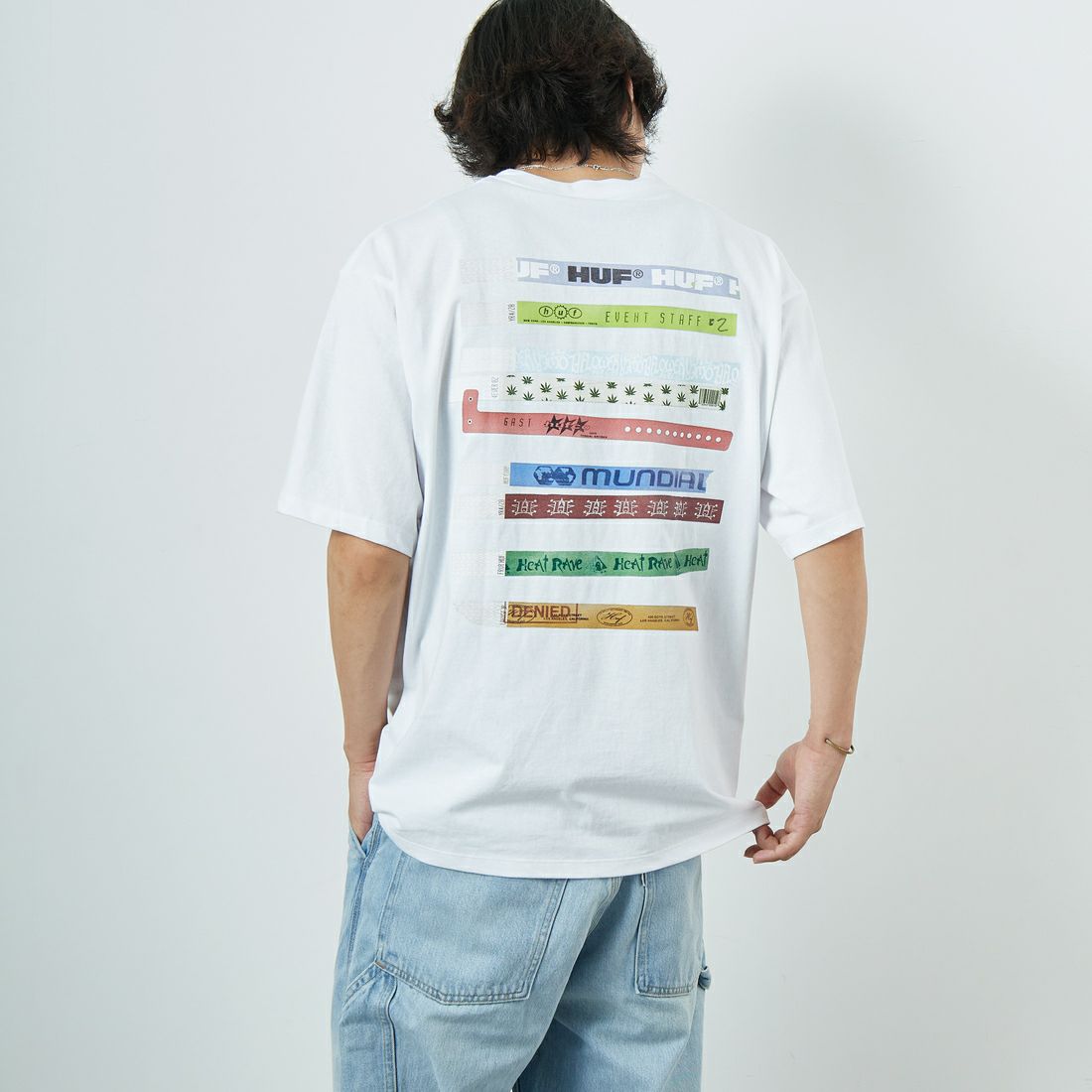 HUF [ハフ] アドミッション ショートスリーブTシャツ [TS02457] WHITE &&モデル身長：179cm 着用サイズ：L&&