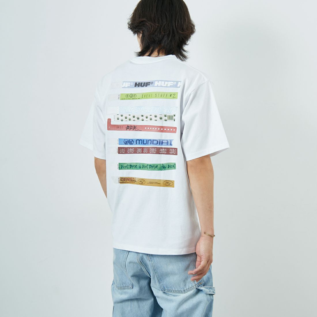 HUF [ハフ] アドミッション ショートスリーブTシャツ [TS02457] WHITE &&モデル身長：179cm 着用サイズ：M&&