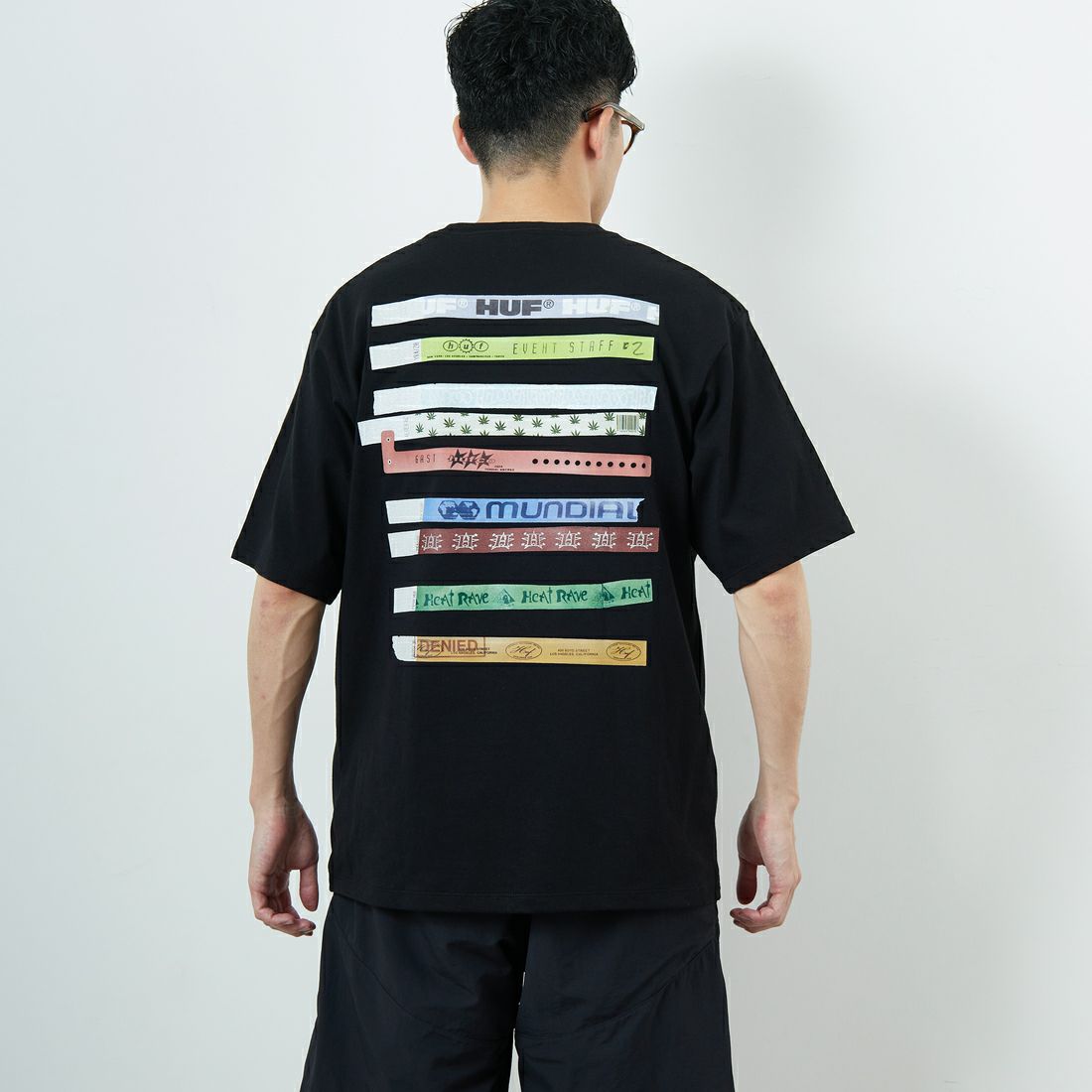 HUF [ハフ] アドミッション ショートスリーブTシャツ [TS02457] BLACK &&モデル身長：168cm 着用サイズ：M&&