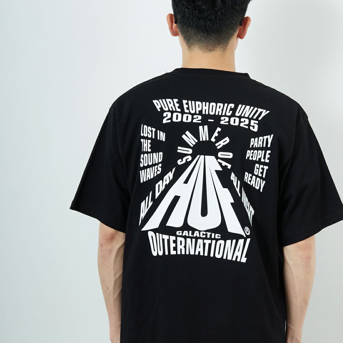 HUF [ハフ] ユーフォリックユニティ ショートスリーブTシャツ [TS02450] BLACK &&モデル身長：168cm 着用サイズ：M&&