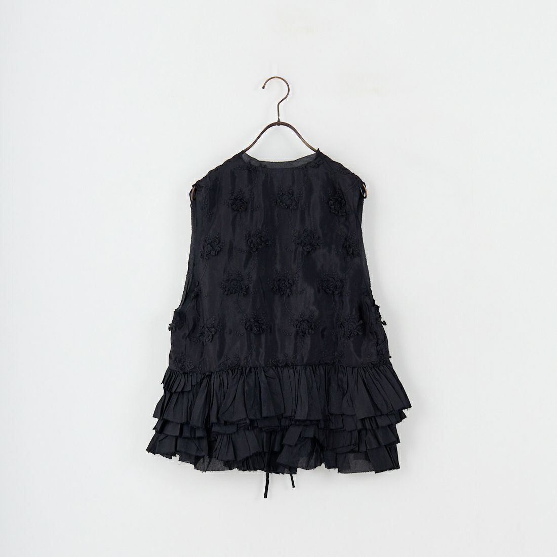 crinkle crinkle crinkle [クリンクル クリンクル クリンクル] フリルレーヨンシャンタンベスト [CC-3555] BLACK