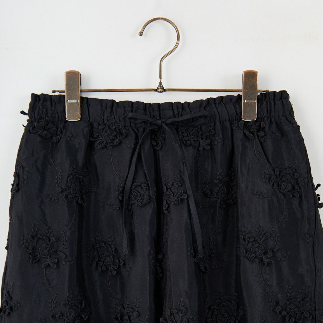 crinkle crinkle crinkle [クリンクル クリンクル クリンクル] フリルレーヨンシャンタンパンツ [CC-3556] BLACK