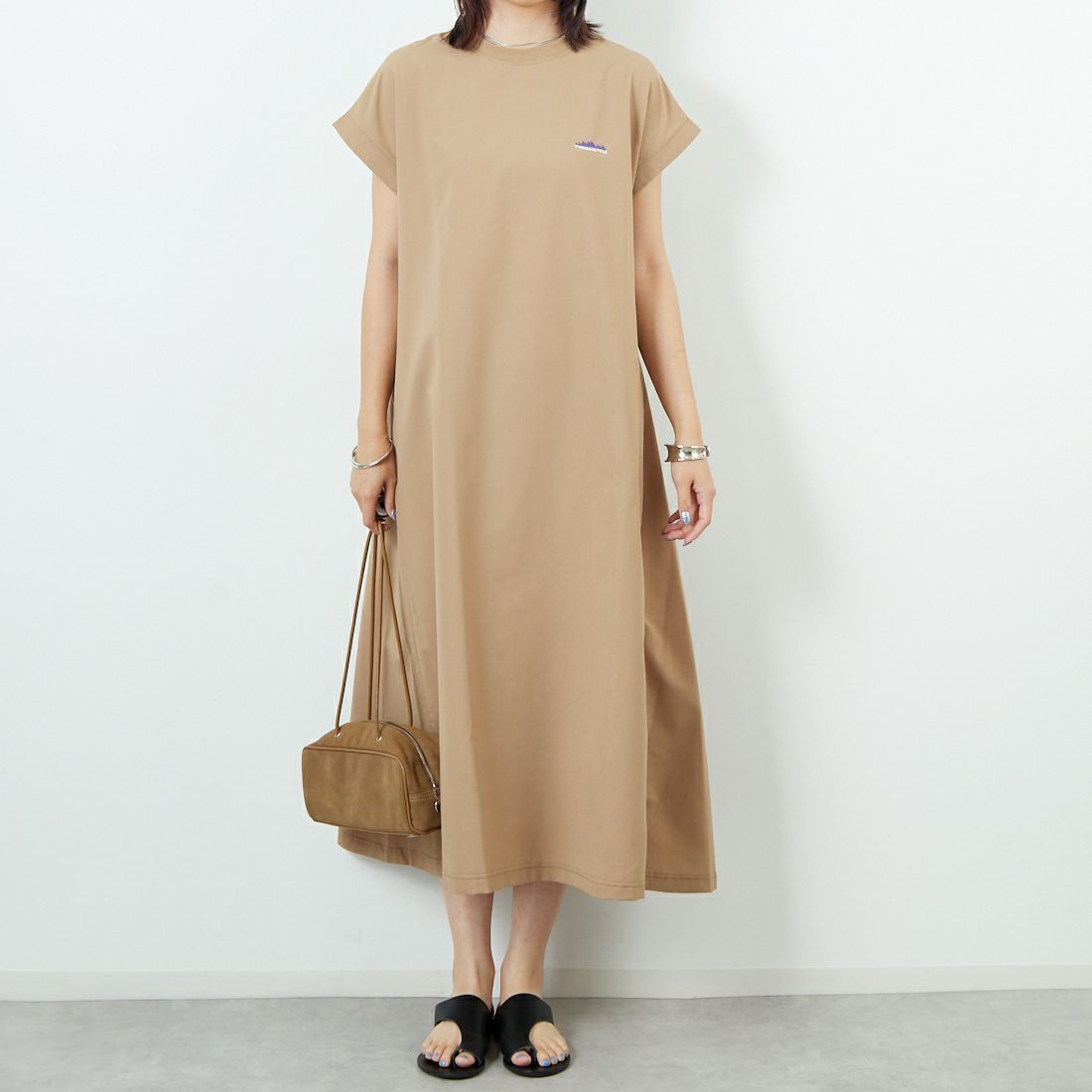 THOUSAND MILE [サウザンド マイル] フレンチスリーブワンピース [TM251HA00772] FOX &&モデル身長：167cm 着用サイズ：F&&