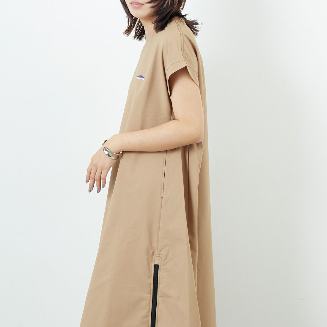 THOUSAND MILE [サウザンド マイル] フレンチスリーブワンピース [TM251HA00772] FOX &&モデル身長：167cm 着用サイズ：F&&