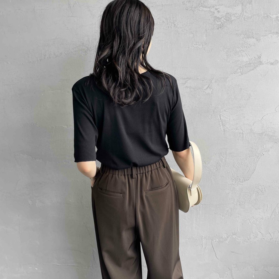 MEYAME [メヤメ] リブハーフスリーブTシャツ [MEY-2117] BLACK &&モデル身長：160cm 着用サイズ：F&&