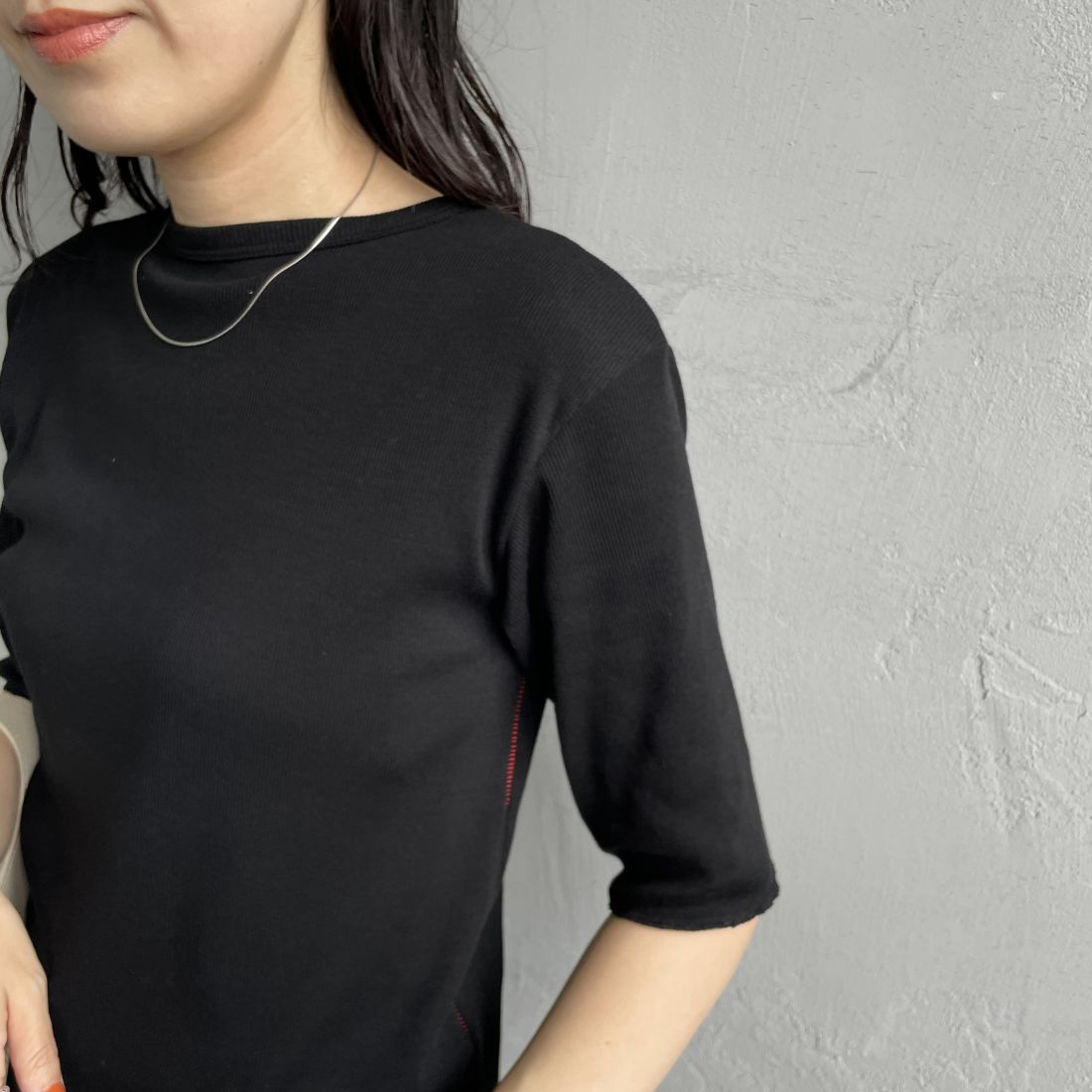MEYAME [メヤメ] リブハーフスリーブTシャツ [MEY-2117] BLACK &&モデル身長：160cm 着用サイズ：F&&