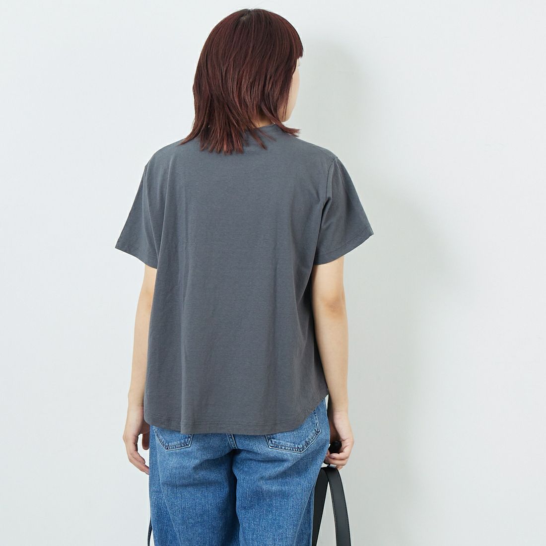 tumugu: [ツムグ] ラフィ天竺プリントTシャツ [TC25220] 88 CHARCOA &&モデル身長：167cm 着用サイズ：F&&