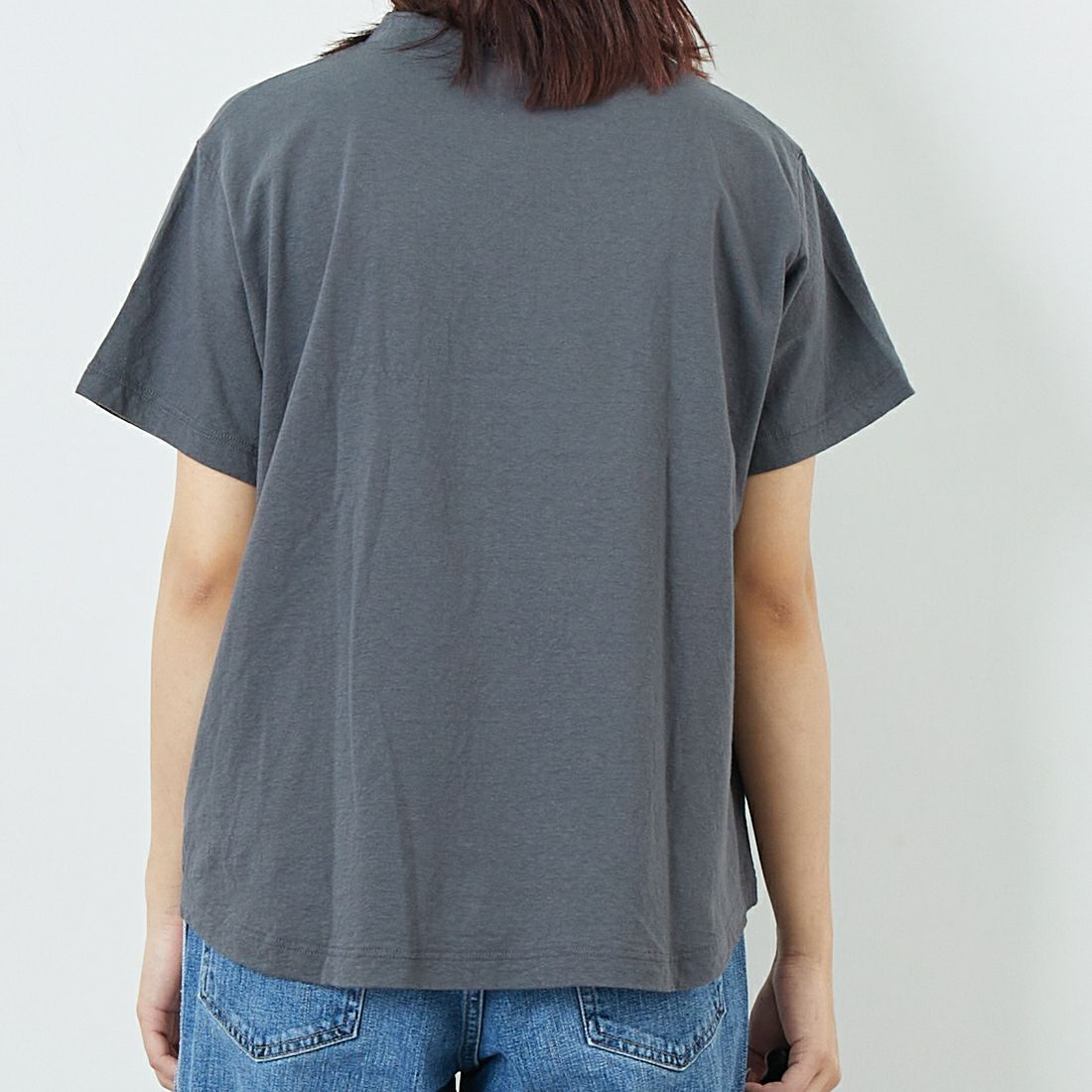tumugu: [ツムグ] ラフィ天竺プリントTシャツ [TC25220] 88 CHARCOA &&モデル身長：167cm 着用サイズ：F&&