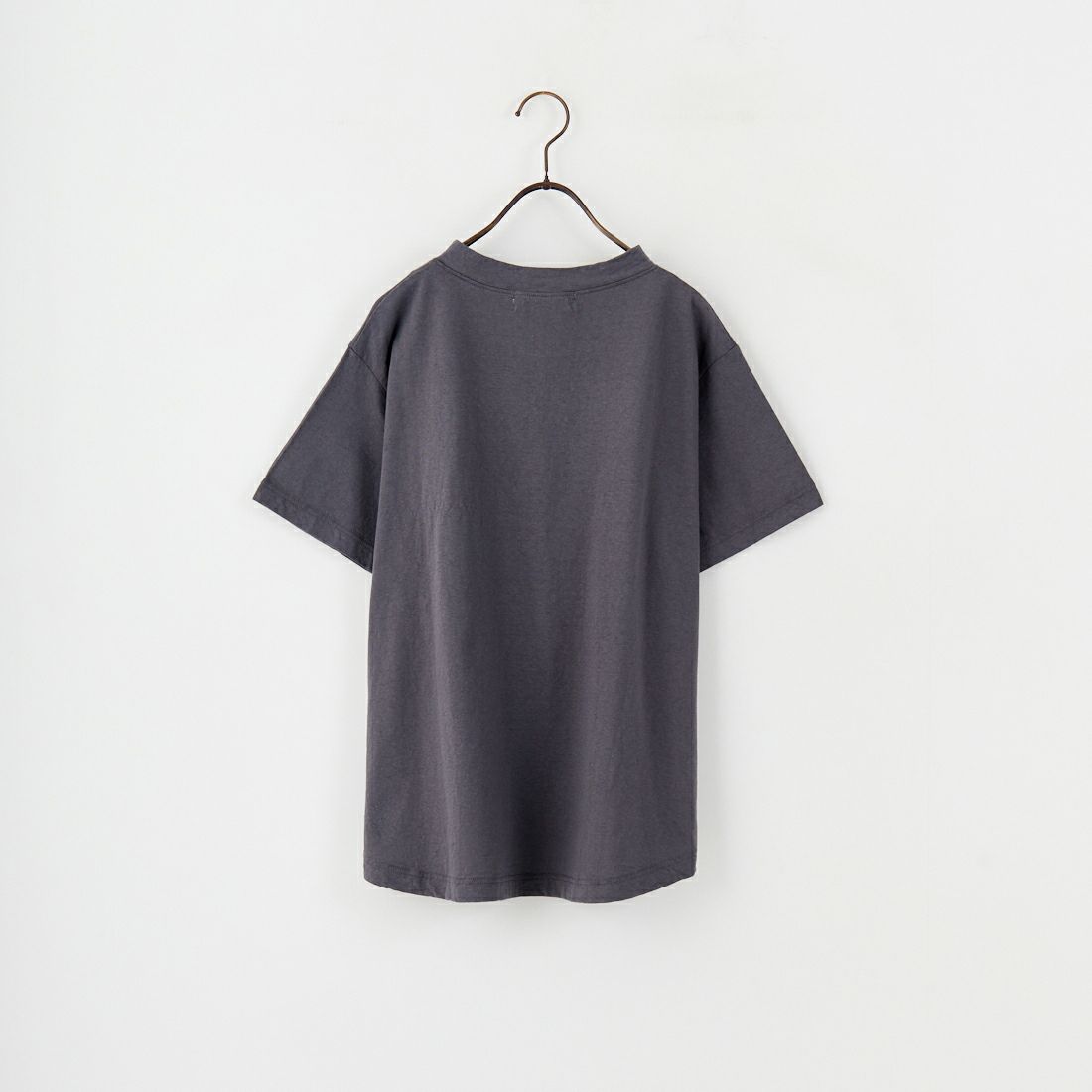 tumugu: [ツムグ] ラフィ天竺プリントTシャツ [TC25220] 88 CHARCOA