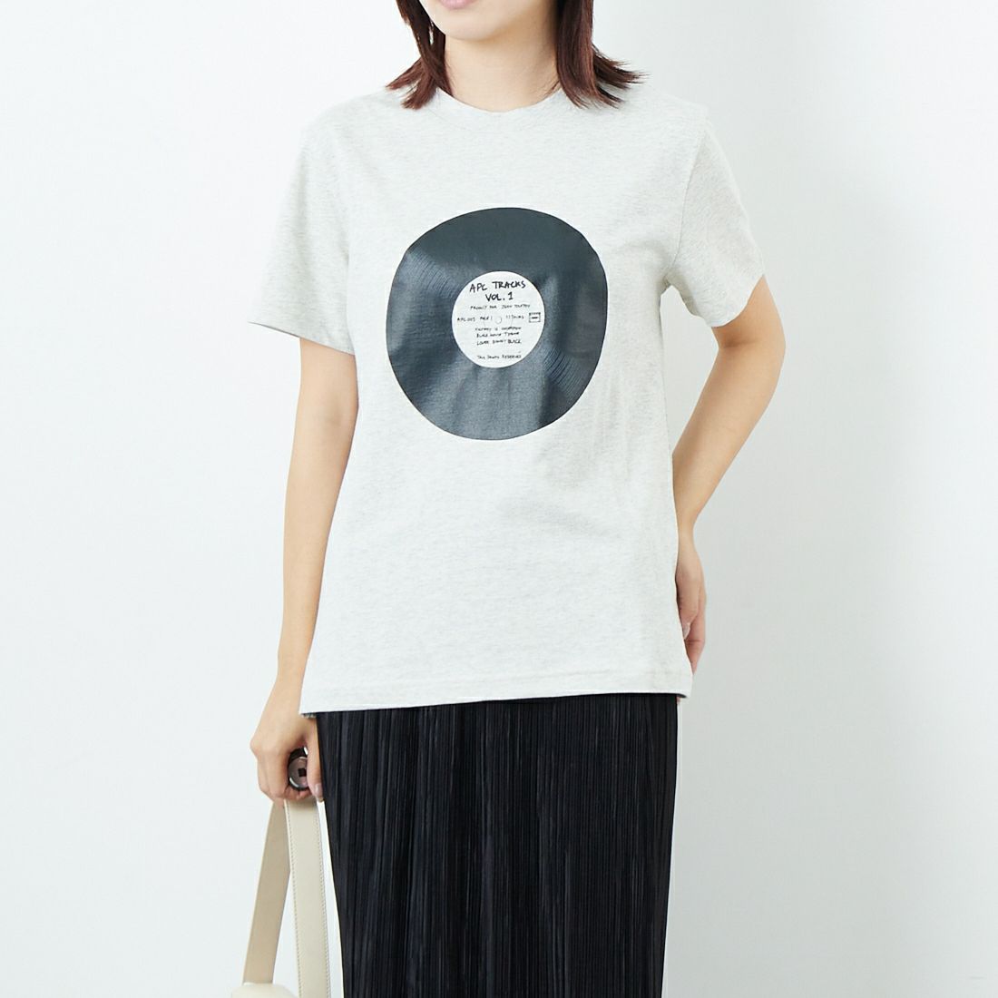 80 ECRU&&モデル身長：167cm 着用サイズ：XS&&