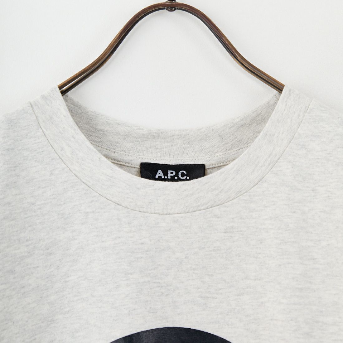 A.P.C. [アー・ペー・セー] レコード プリントTシャツ [T-SHIRT-VINYL] 80 ECRU