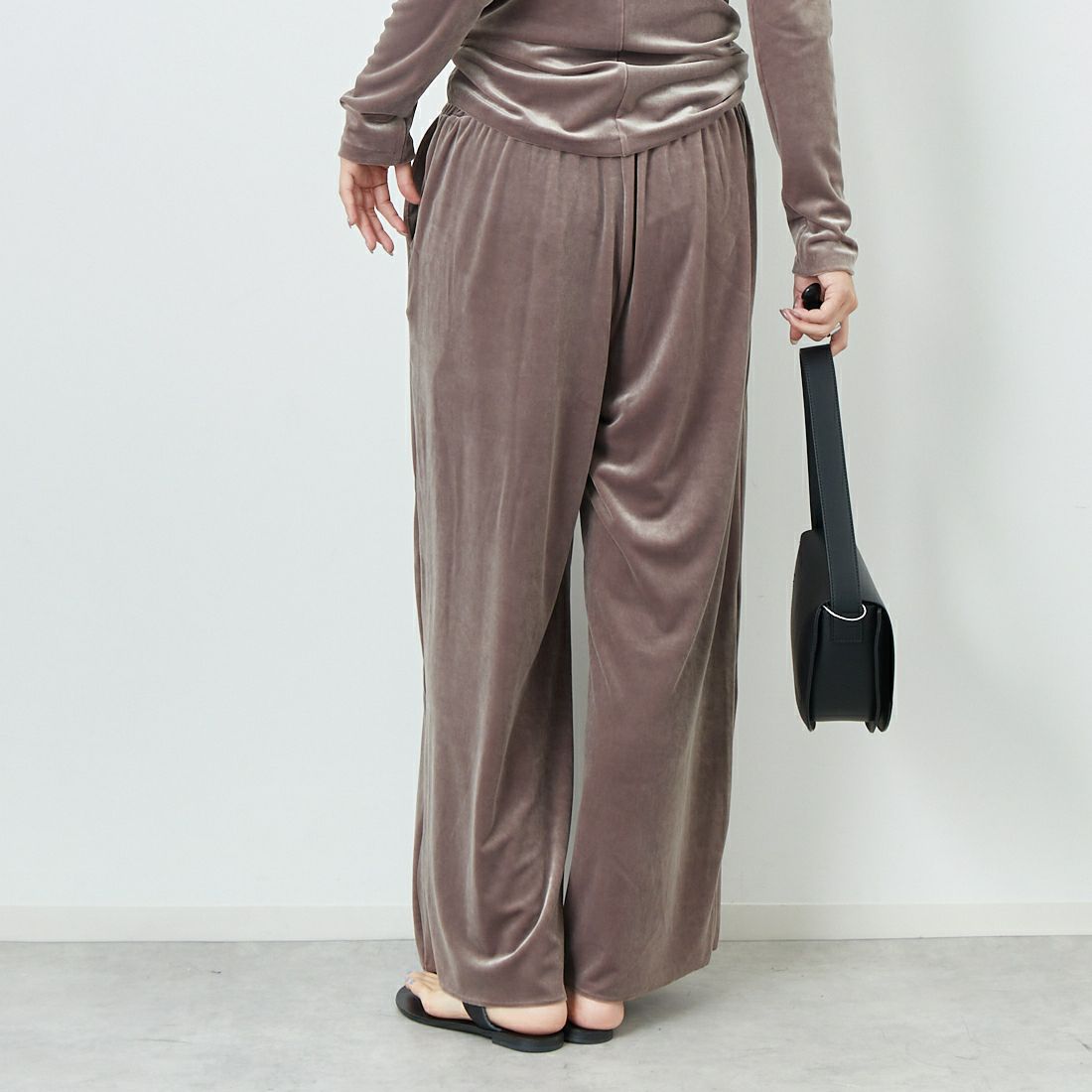 GREYCHORD [グレーコード] LAYLA ワイドパンツ [VAGC02406] STE &&モデル身長：167cm 着用サイズ：0&&