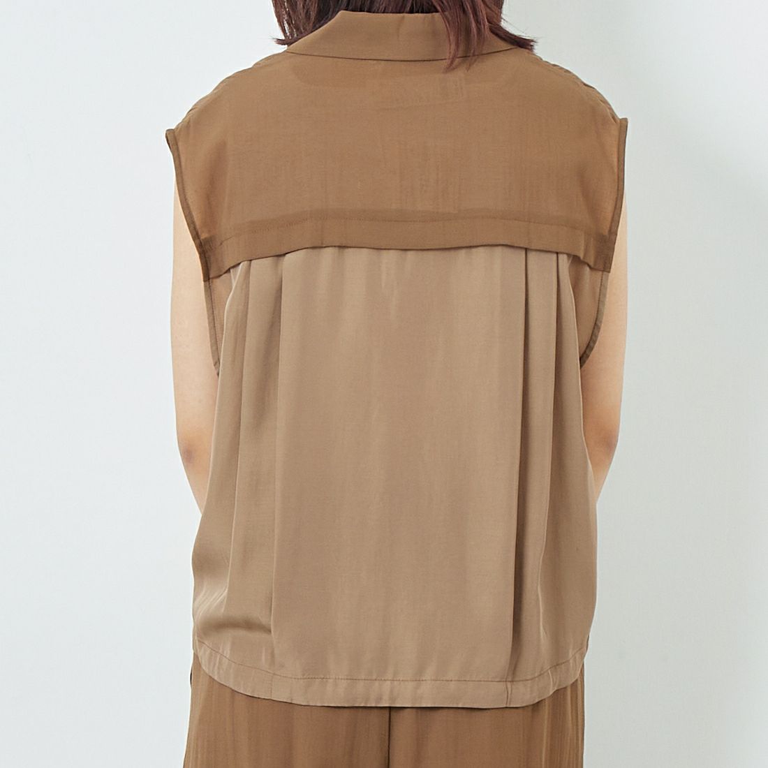 CHIGNON [シニヨン] ワークテーラードジレ [4853-347MK] BROWN &&モデル身長：167cm 着用サイズ：F&&