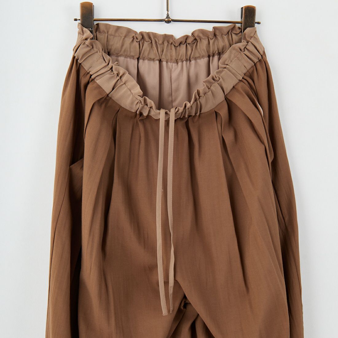 CHIGNON [シニヨン] マルチタックワイドパンツ [3853-348MK] BROWN