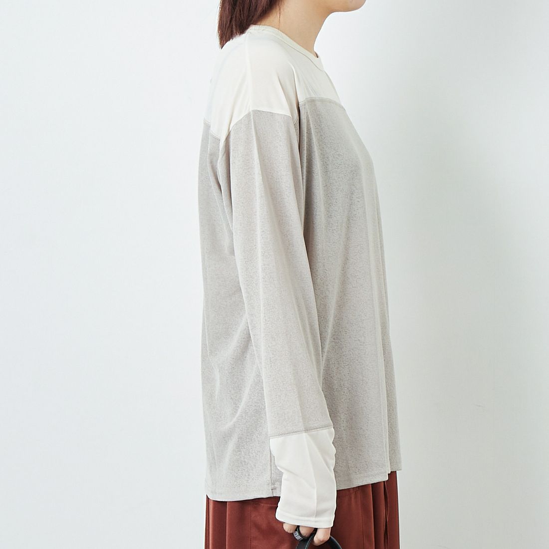 CHIGNON [シニヨン] 異素材切替シアープルオーバー [8453-397KK] L.BEIGE &&モデル身長：167cm 着用サイズ：F&&